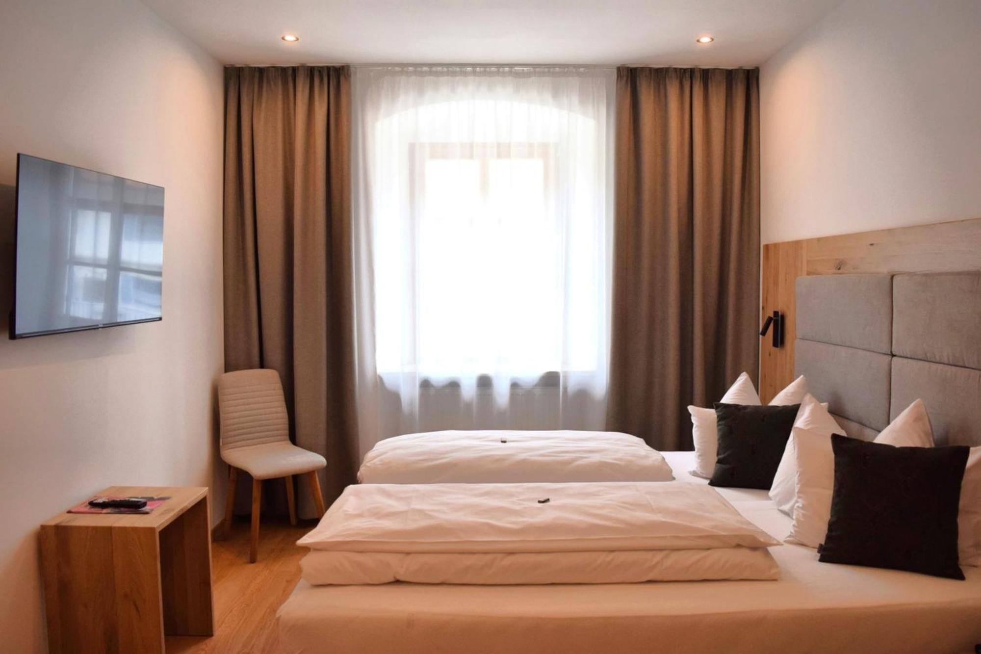 Hotel Zum Braeu Kinding Zewnętrze zdjęcie