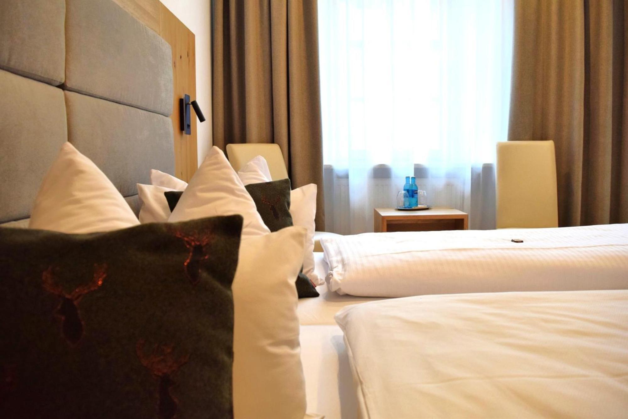 Hotel Zum Braeu Kinding Zewnętrze zdjęcie